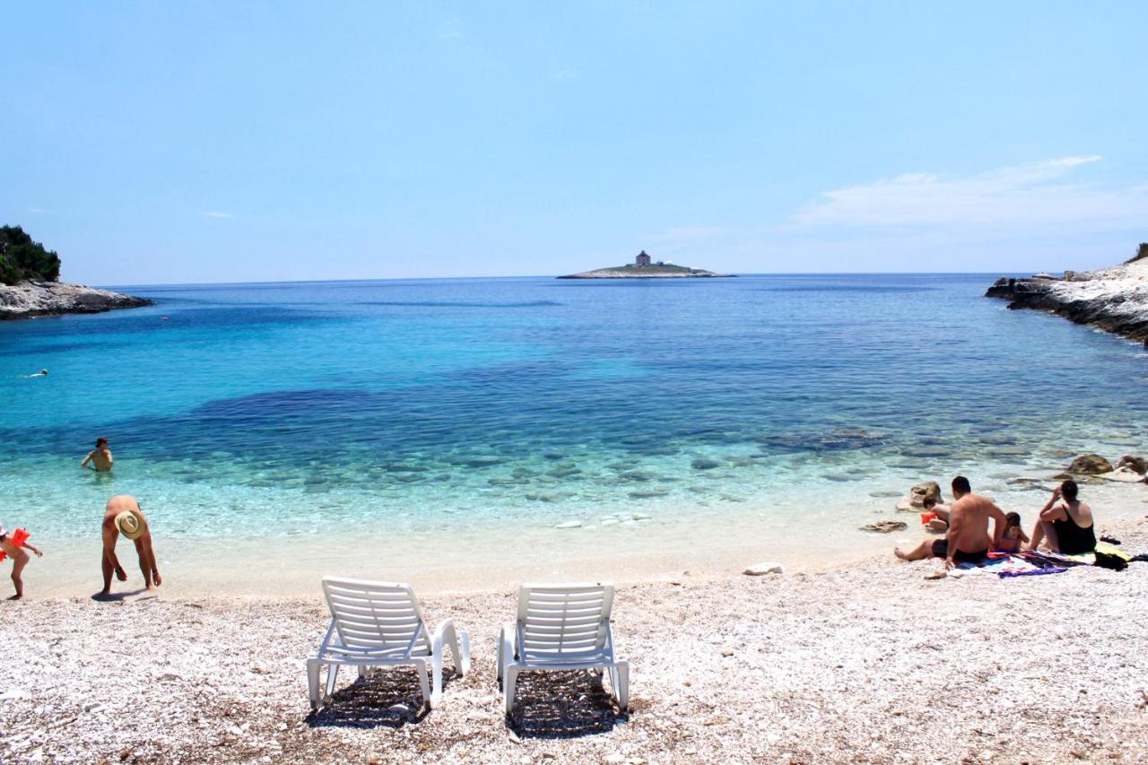 Apartments And Rooms With Parking Space Hvar - 15378 Хвар Экстерьер фото
