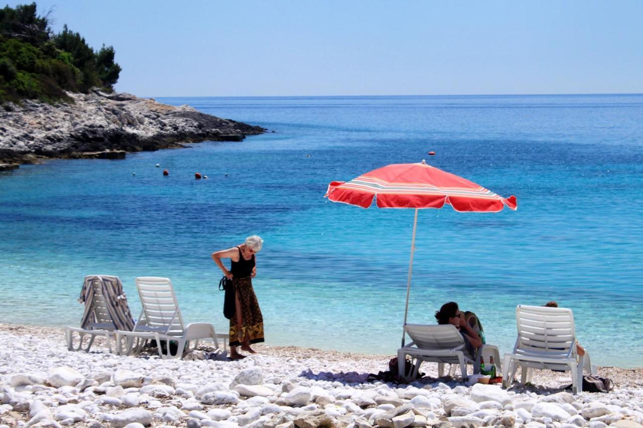 Apartments And Rooms With Parking Space Hvar - 15378 Хвар Экстерьер фото