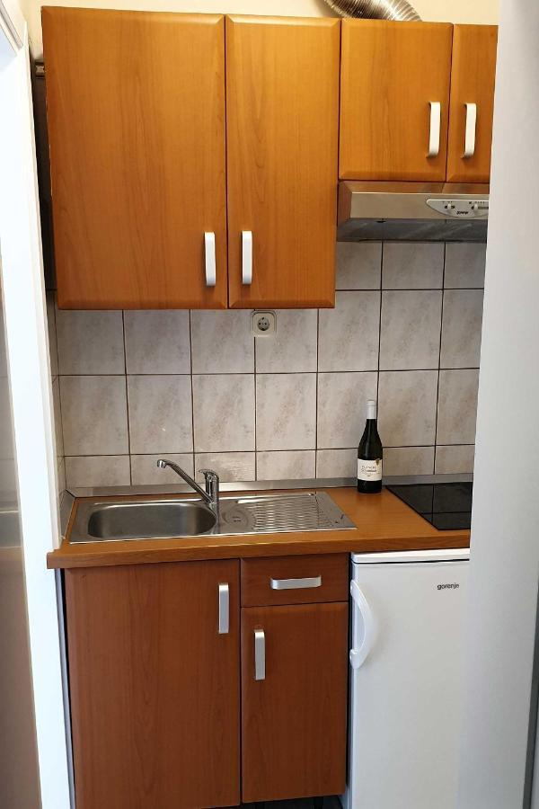 Apartments And Rooms With Parking Space Hvar - 15378 Хвар Экстерьер фото