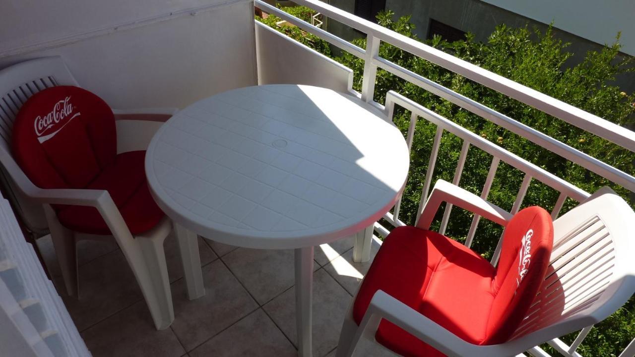 Apartments And Rooms With Parking Space Hvar - 15378 Хвар Экстерьер фото