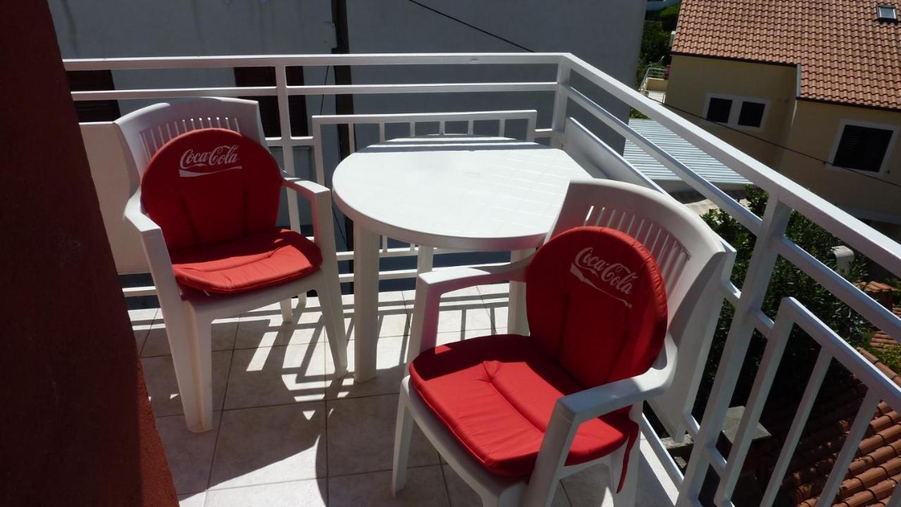 Apartments And Rooms With Parking Space Hvar - 15378 Хвар Экстерьер фото