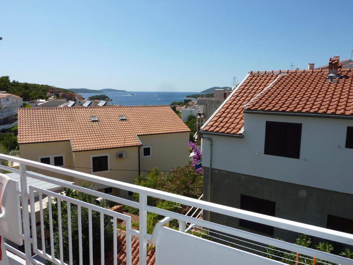 Apartments And Rooms With Parking Space Hvar - 15378 Хвар Экстерьер фото