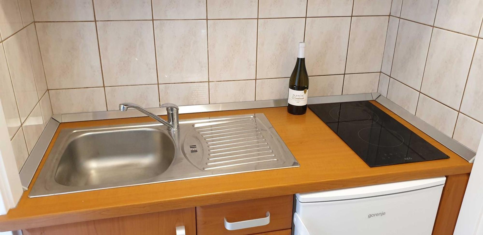 Apartments And Rooms With Parking Space Hvar - 15378 Хвар Номер фото